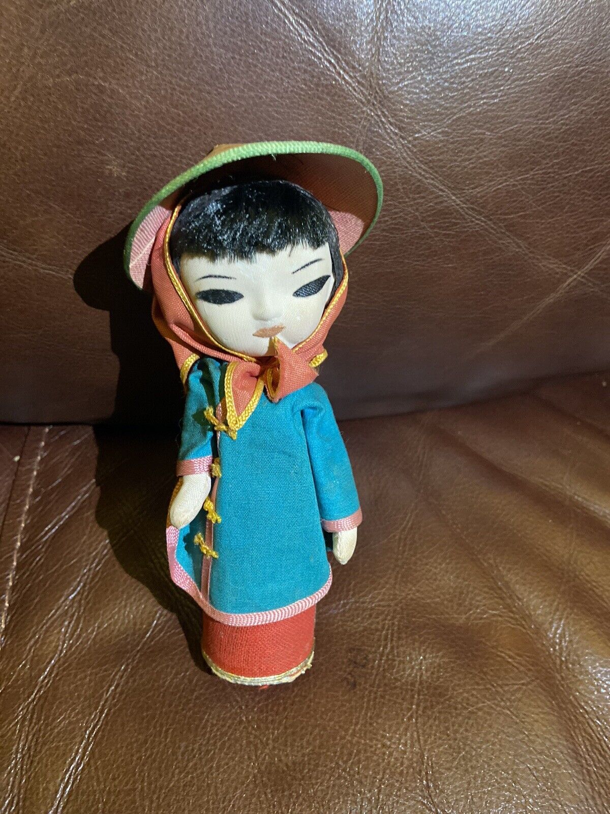 Vintage 70’s Asian Doll Peasant Lady Dress Hat Basket  5” Taiwan