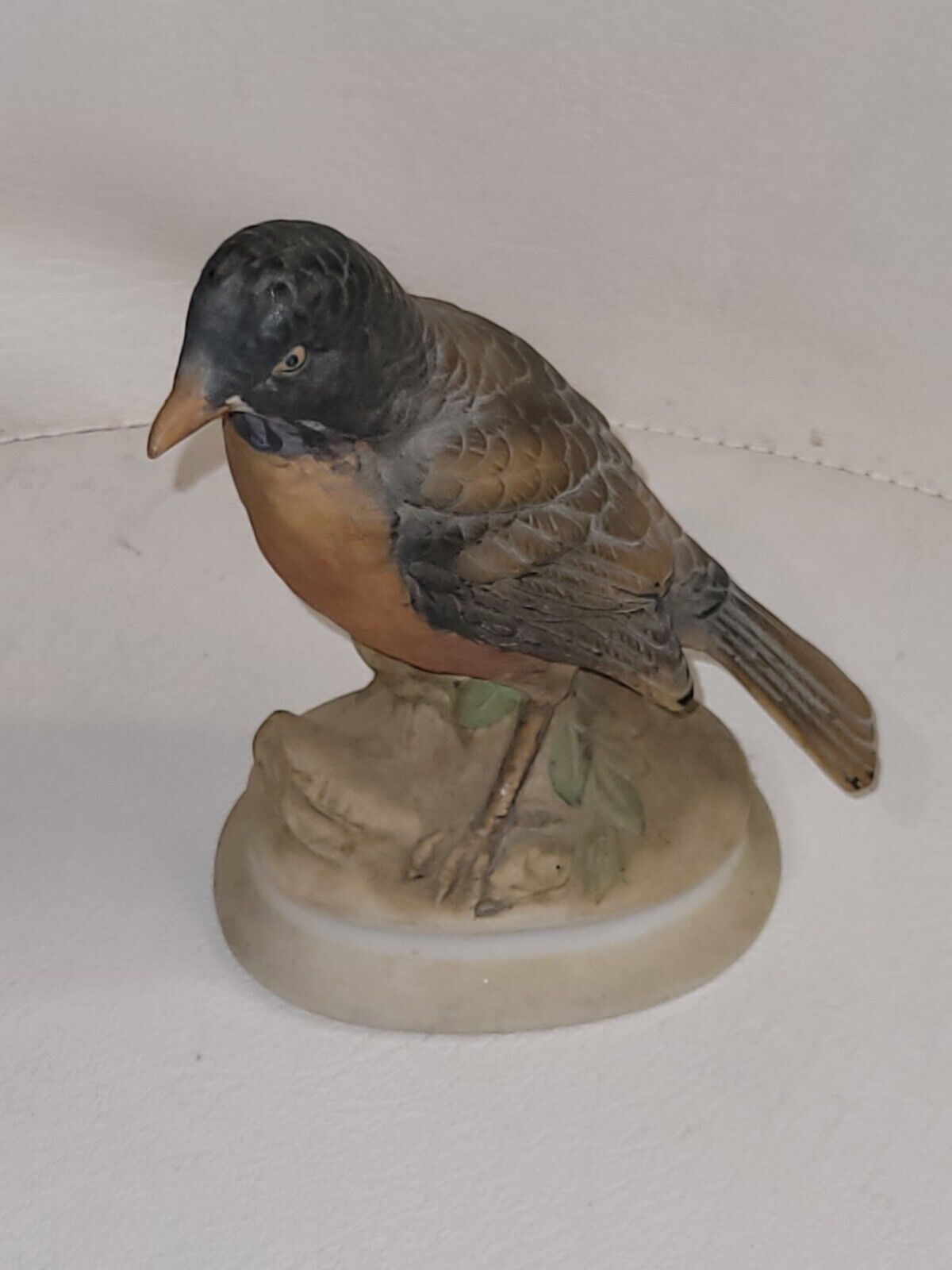 Vintage Lefton Hand Painted Ceramic ROBIN Bird Figurine 5\