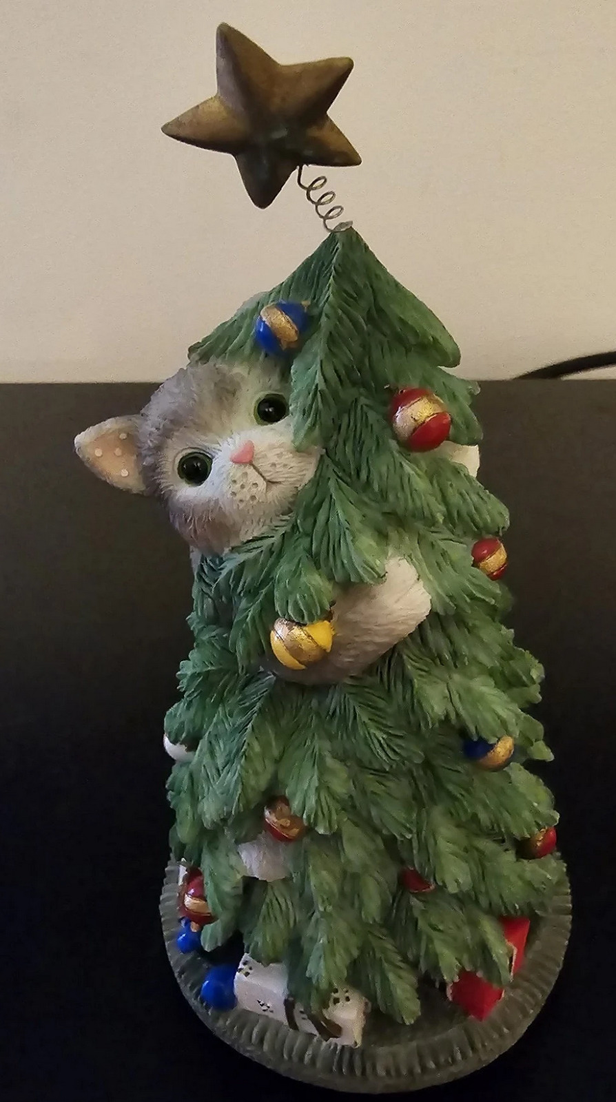 Enesco Calico Kittens Christmas Tree Climbing Figurine (2001)
