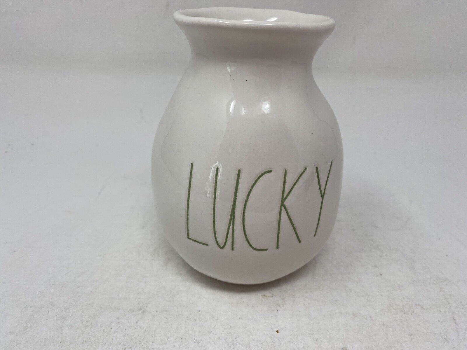 Rae Dunn Ceramic 6x3in 'Lucky'  Shamrock Vase BB01B17009