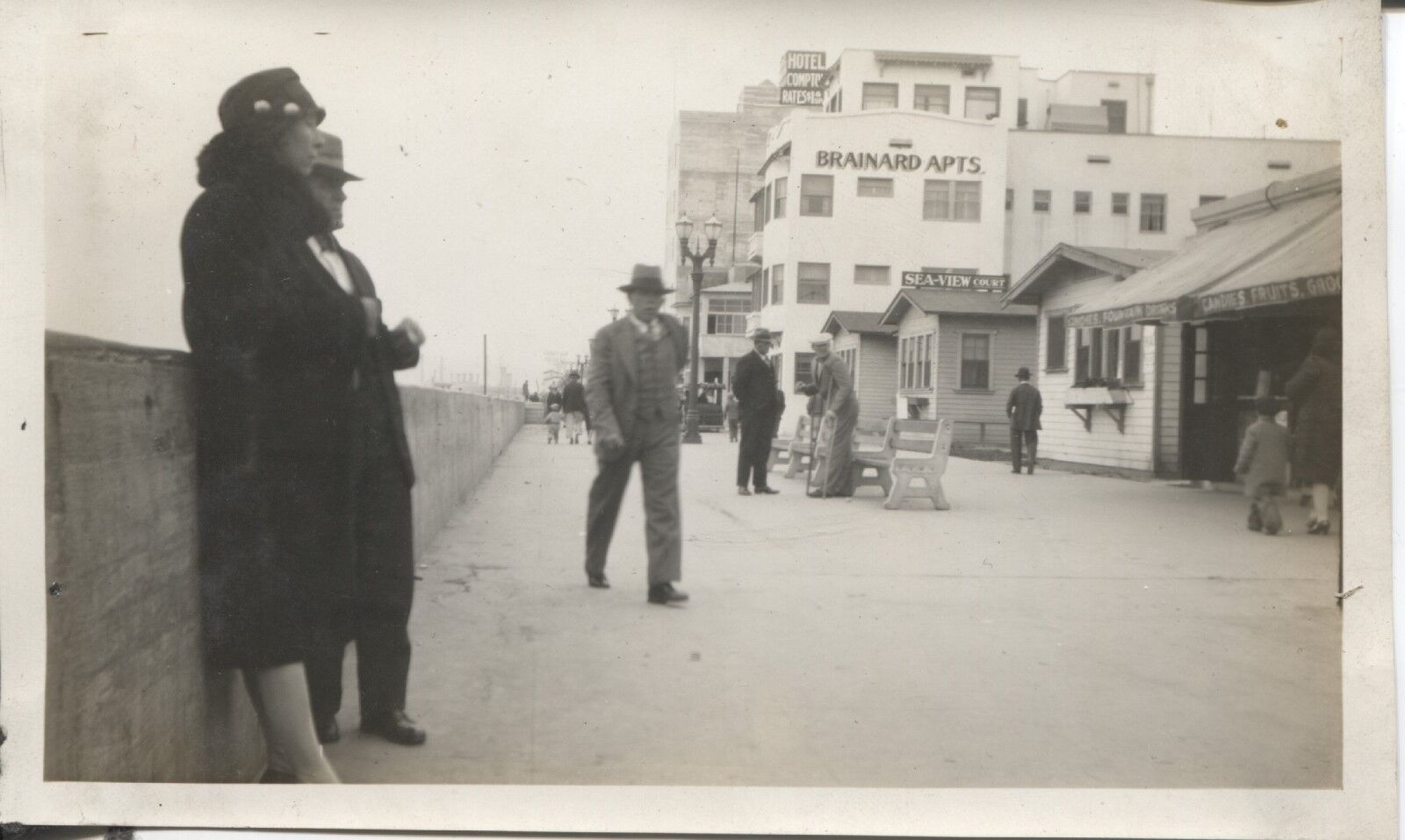 Snapshot Photo 1929 Long Beach California