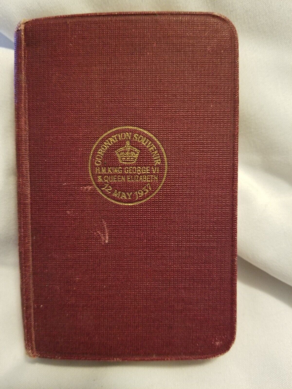 1937 Coronation Souvenir H.M. King George & Queen Elizabeth Bible 