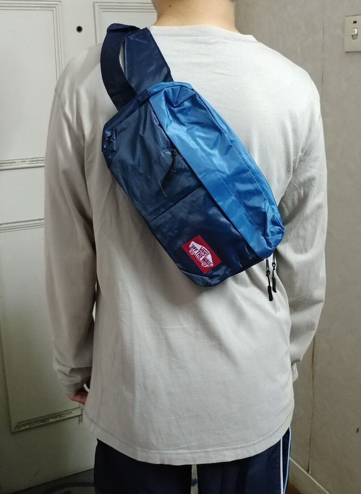NEW VANS Blue Ultra Light Waterproof with Adjustable Strap Cross-body Waist Bag