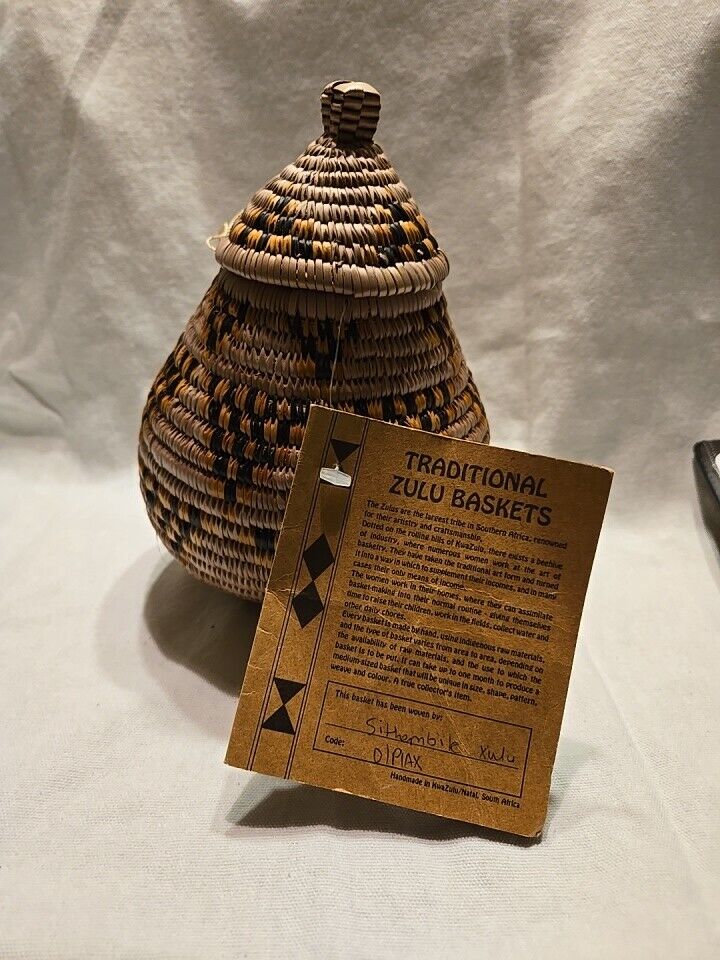 Vintage Zulu Beer Basket, Ukhamba Marriage Design - Handmade S. African Art 8”