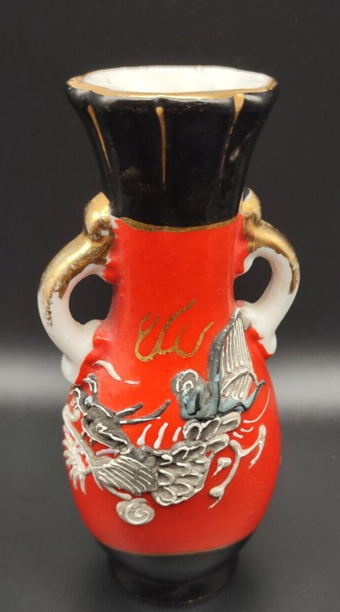 VTG Dragonware Miniature Moriage Vase Enamelware Made In Japan Red gold black