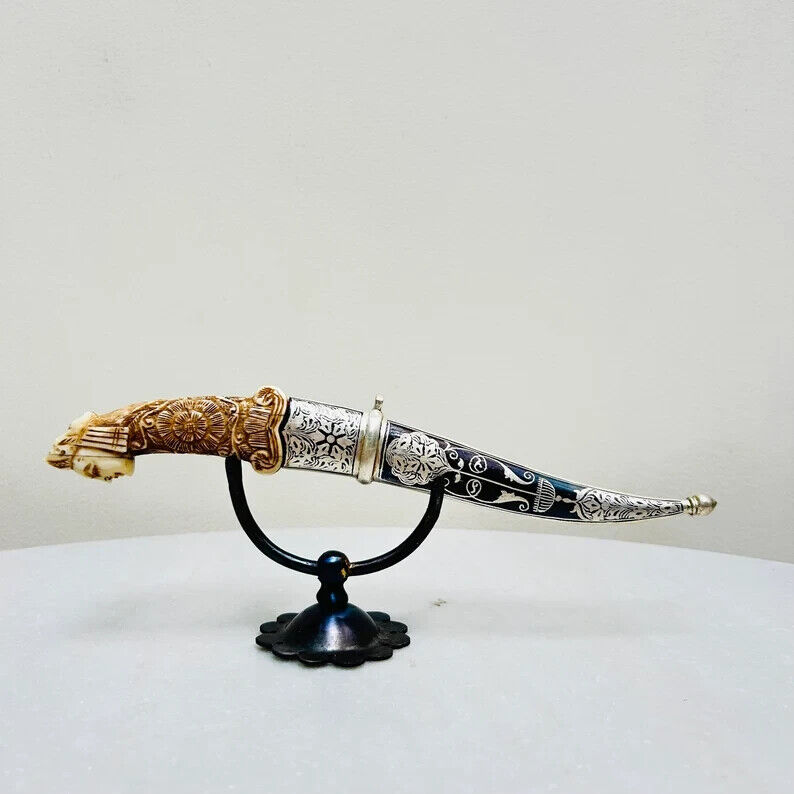 Indian Oriental mughal, indo persian dagger with bone hilt and bone grips