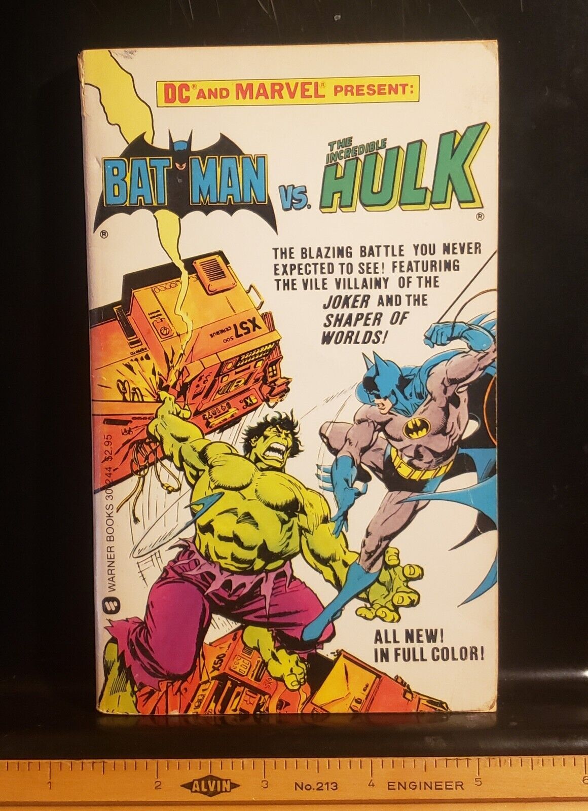 VTG Batman vs The Incredible Hulk First Printing 1981 DC Marvel Comic Paperback