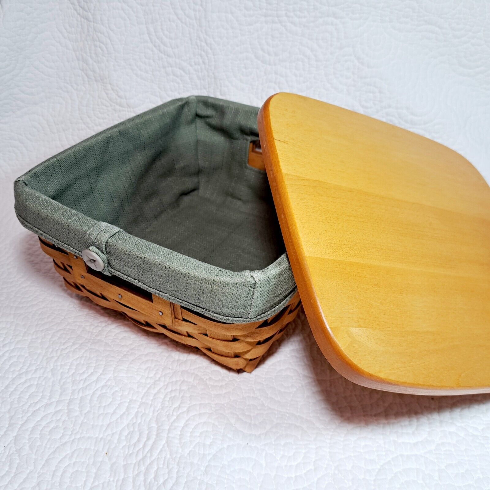 LONGABERGER 2005 Small Storage Solutions Basket w/ Wood Lid & Green Fabric Liner