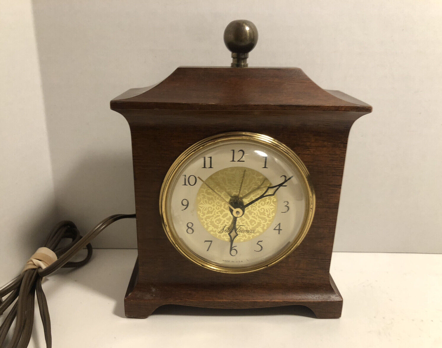 Seth Thomas  Electric Mantle Clock Vintage