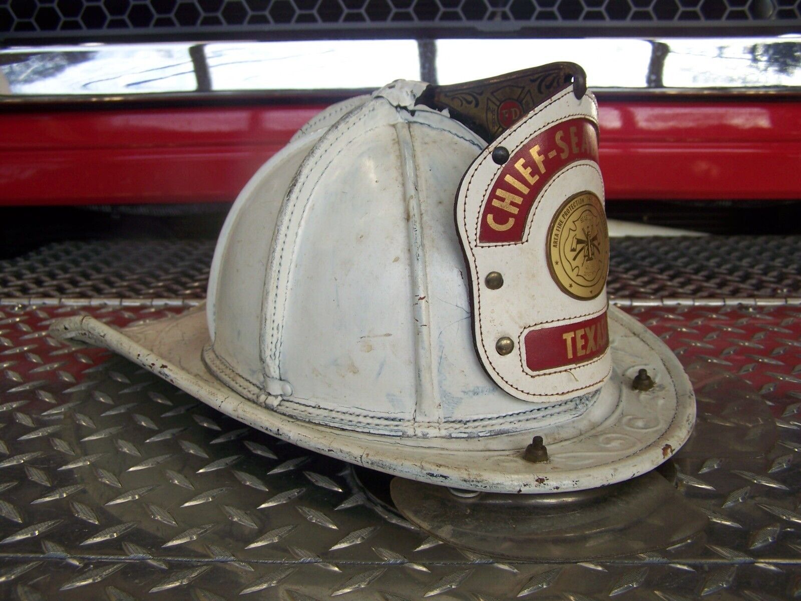 Vintage Cairns & Brothers Leather Fire Chief Helmet SEABROOK TEXAS 1951, 52