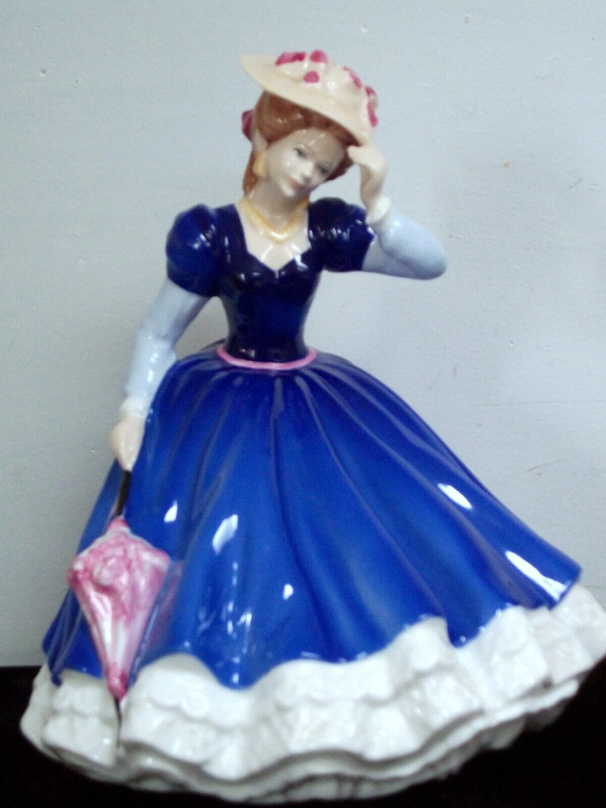 Royal Doulton 'Mary' HN3375  1992 Figure of the Year - 1st Release of the Series