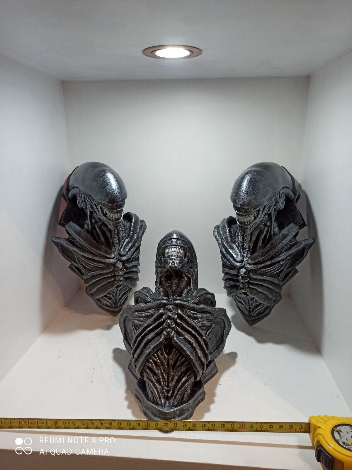 Xenomorph / Alien statue/wall mount decoration
