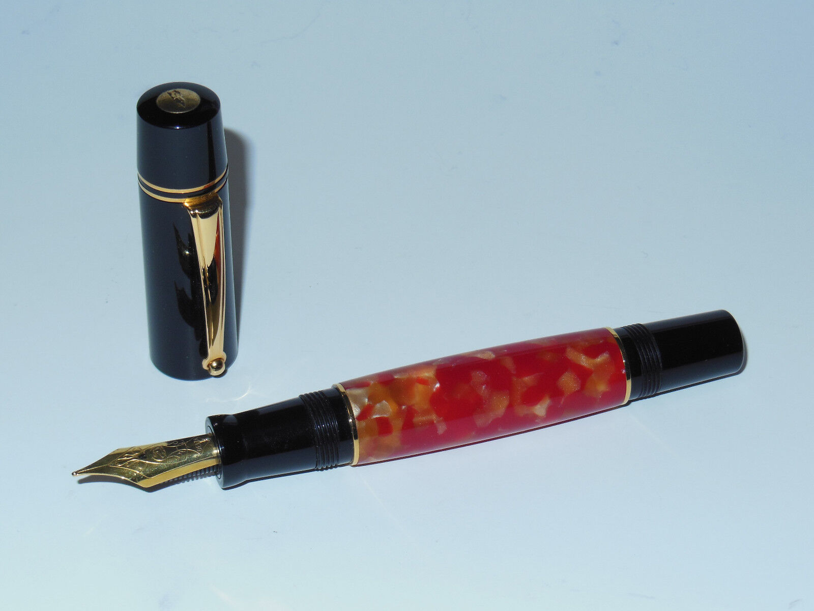 NOS* Delta Parthenope Fountain Pen Coral Red/Gold Trim Steel F Nib Italy DO84008