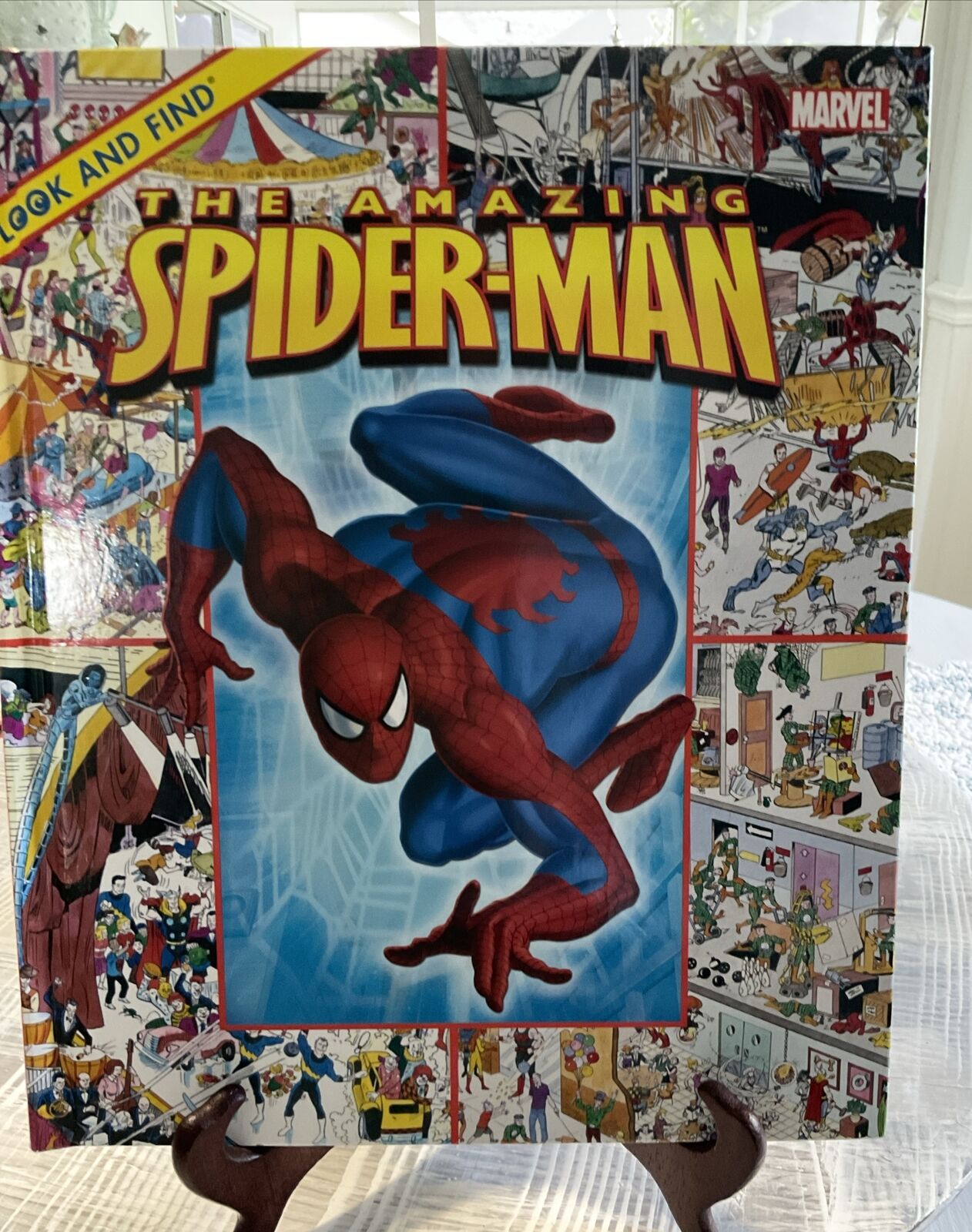 The Amazing Spider-Man LOOK AND FIND Marvel Hardcover Book~12” X 10” Rare