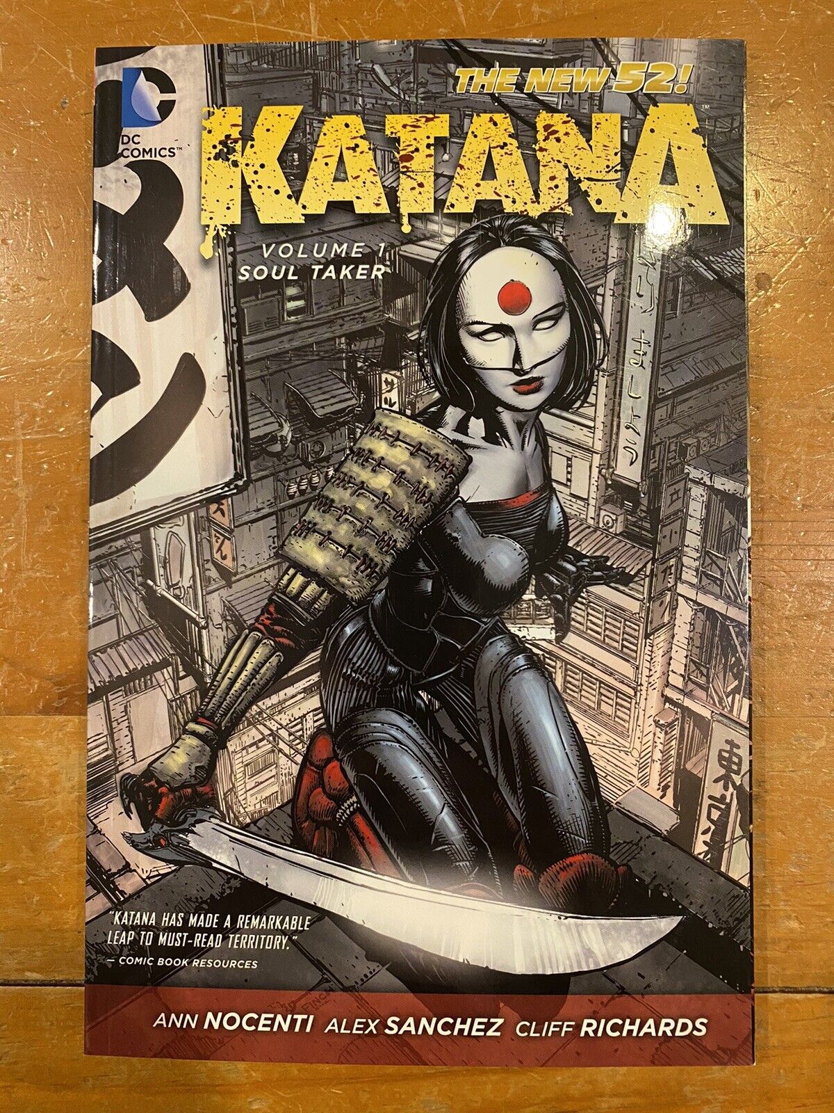 Katana TPB Vol 1 New 52 (DC Comics 2014)