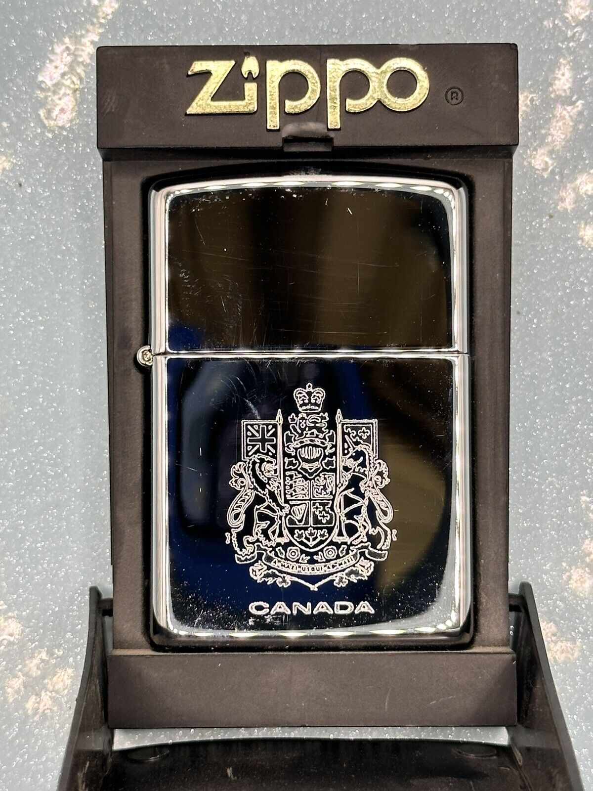 Vintage 1998 Canada High Polish Chrome Zippo Lighter NEW