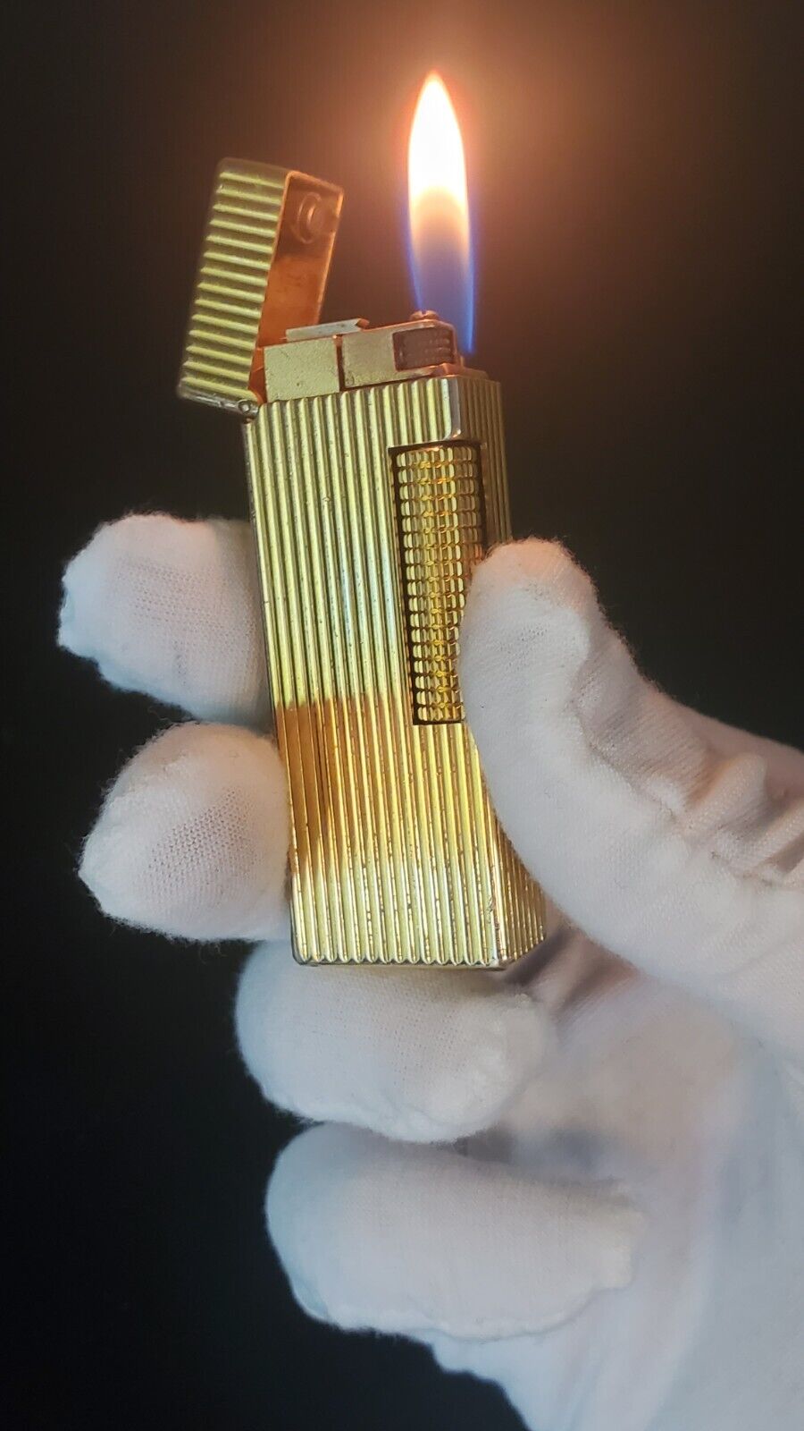 Dunhill Rollagas Lighter Gold Plated With Vertical Lines Pattern