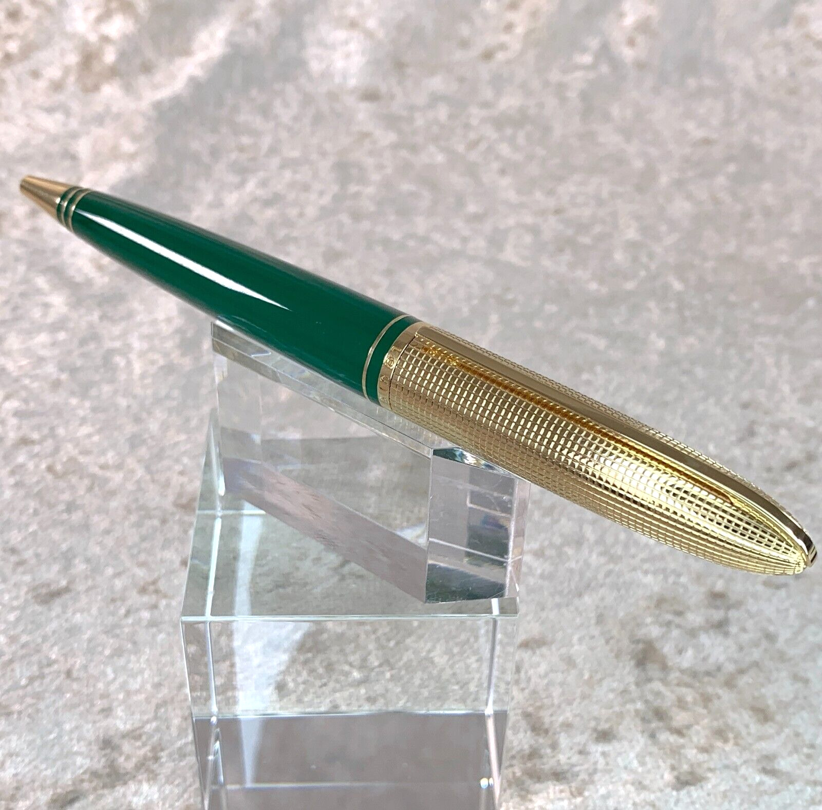Authentic Louis Vuitton Ballpoint Pen Doc Green Lacquer Gold Finish