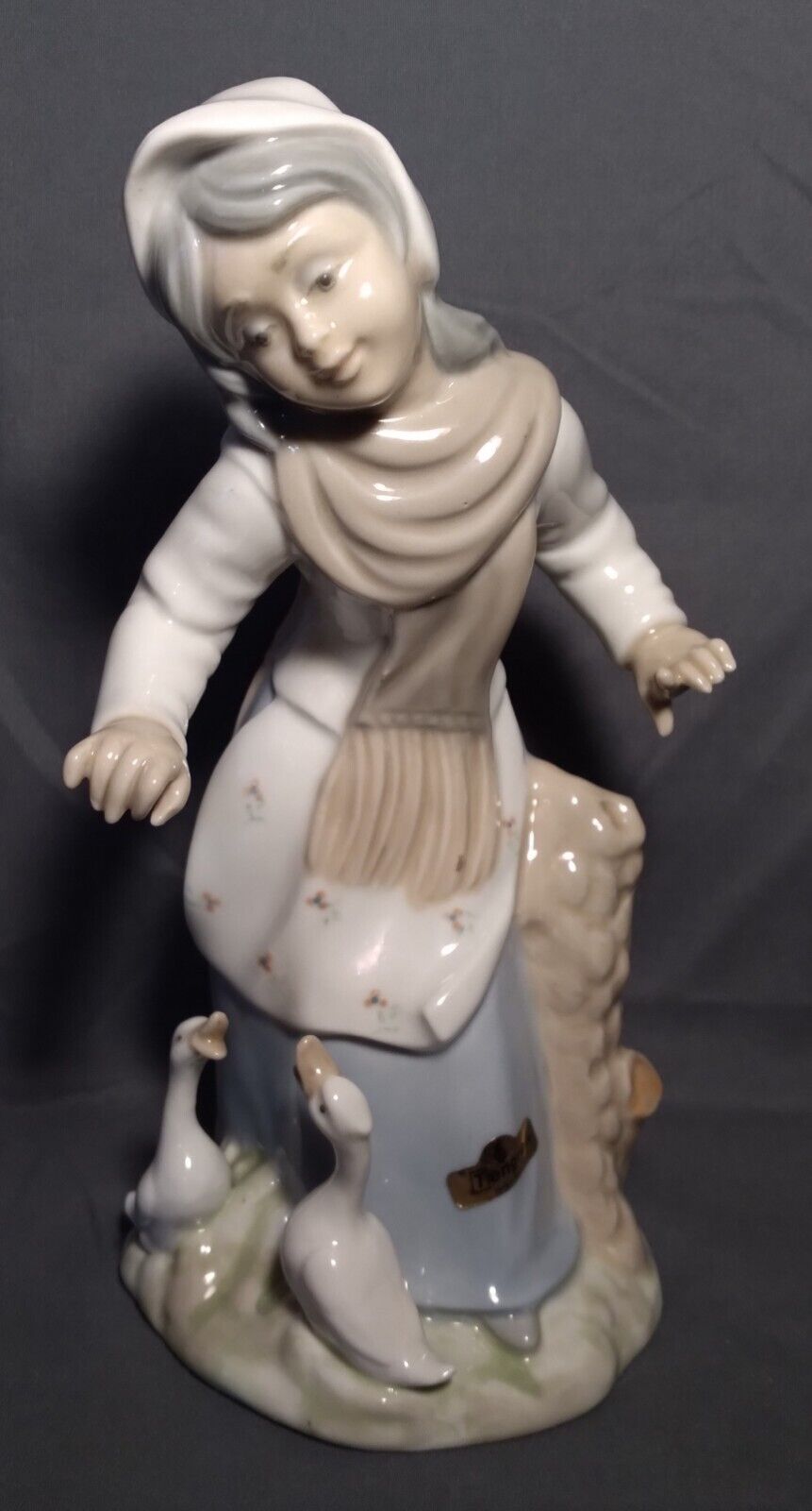 Tengra Porcelain Figurine Girl & Geese 9.5\