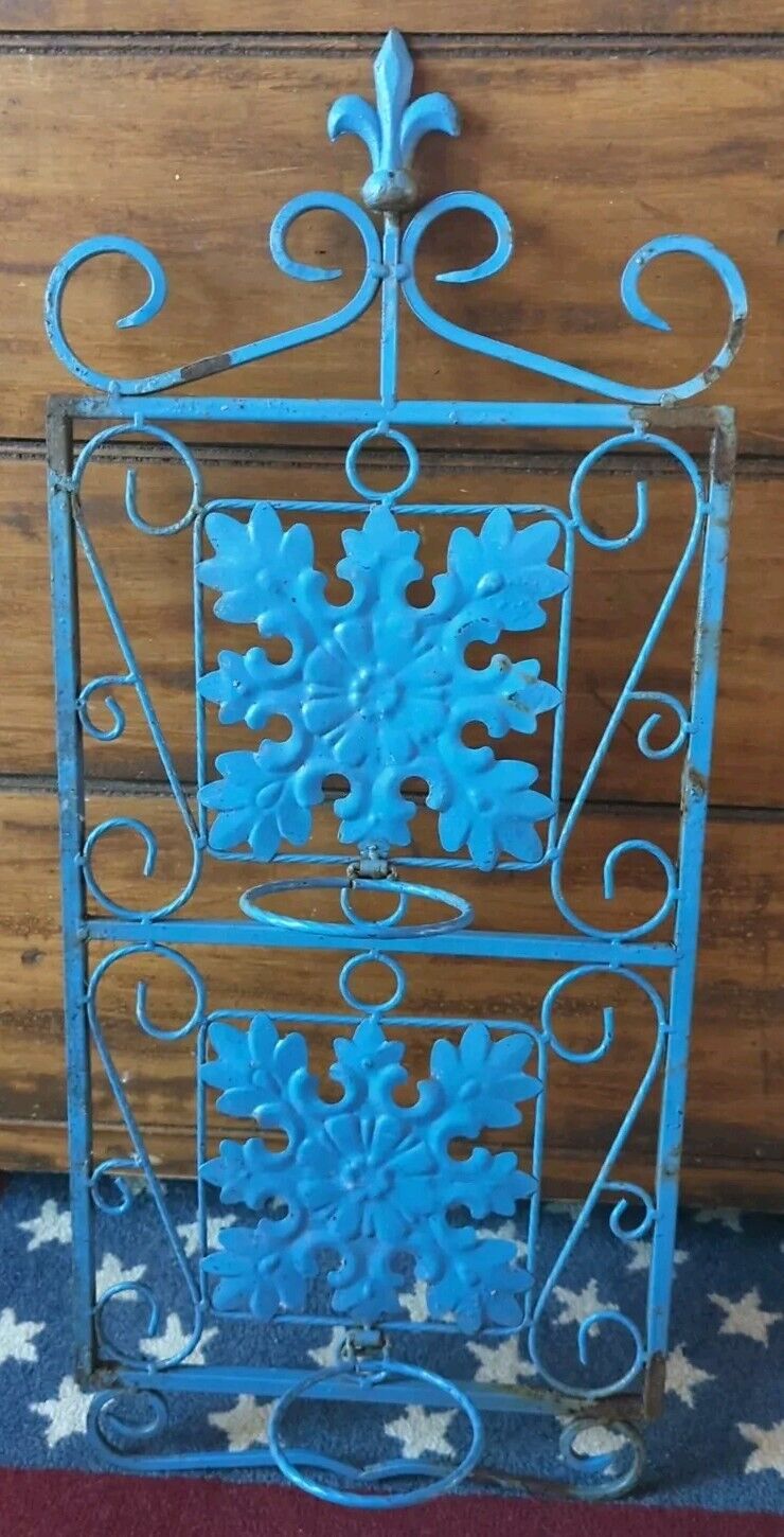 Vintage Wall Hanging Blue Rusty Wrought Iron Stand For Plants & Flower Pots