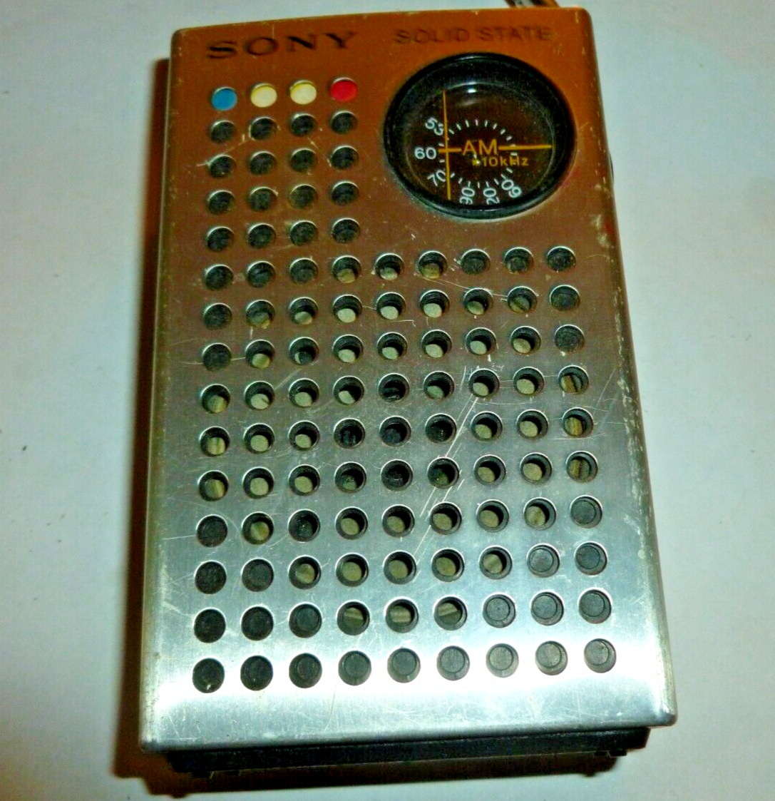 Vintage Sony TR-4100 Pocket Size Solid State Transistor Radio