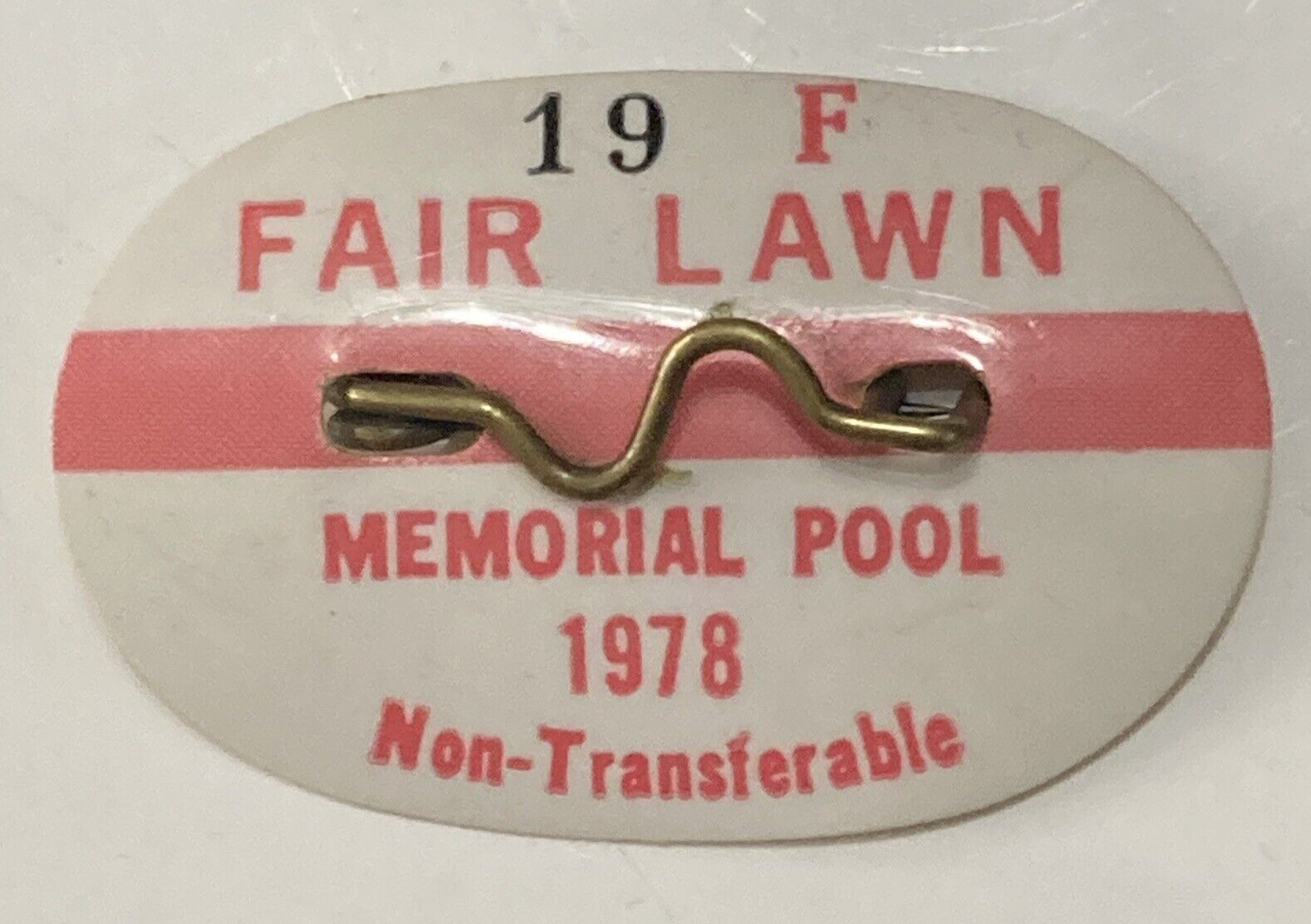 1978 Fair Lawn Memorial Pool NJ Bergen County 19 F Pool Pass Tag Pinback
