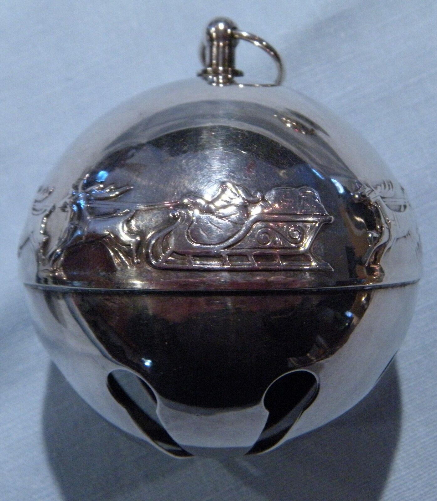 WALLACE SILVER PLATED ANNUAL SLEIGH BELLS 14 Years are Available. Made in U.S.A.