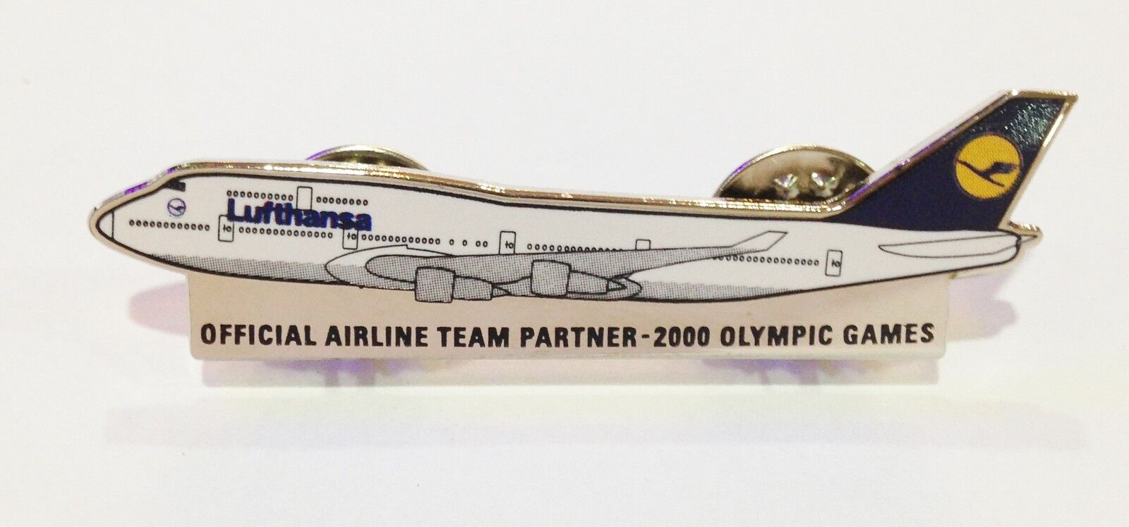 SYDNEY OLYMPIC GAMES 2000 LUFTHANSA OFFICIAL AIRLINE TEAM PARTNER PIN BADGE #460