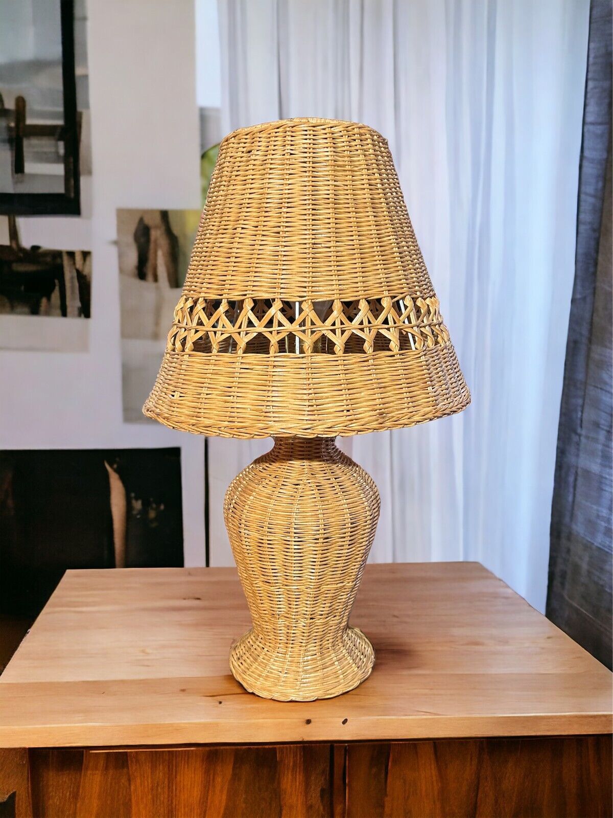 VTG Wicker Rattan Natural/Light Wood Large Table Lamp With Shade 24