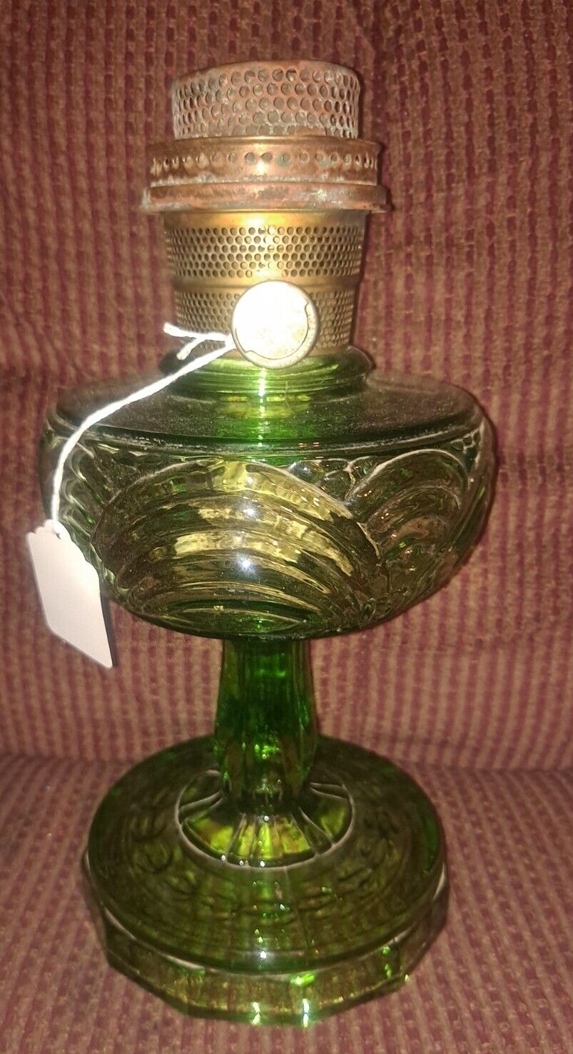 Aladdin Oil Lamp Green Washington Drape NU Type Model B Burner 