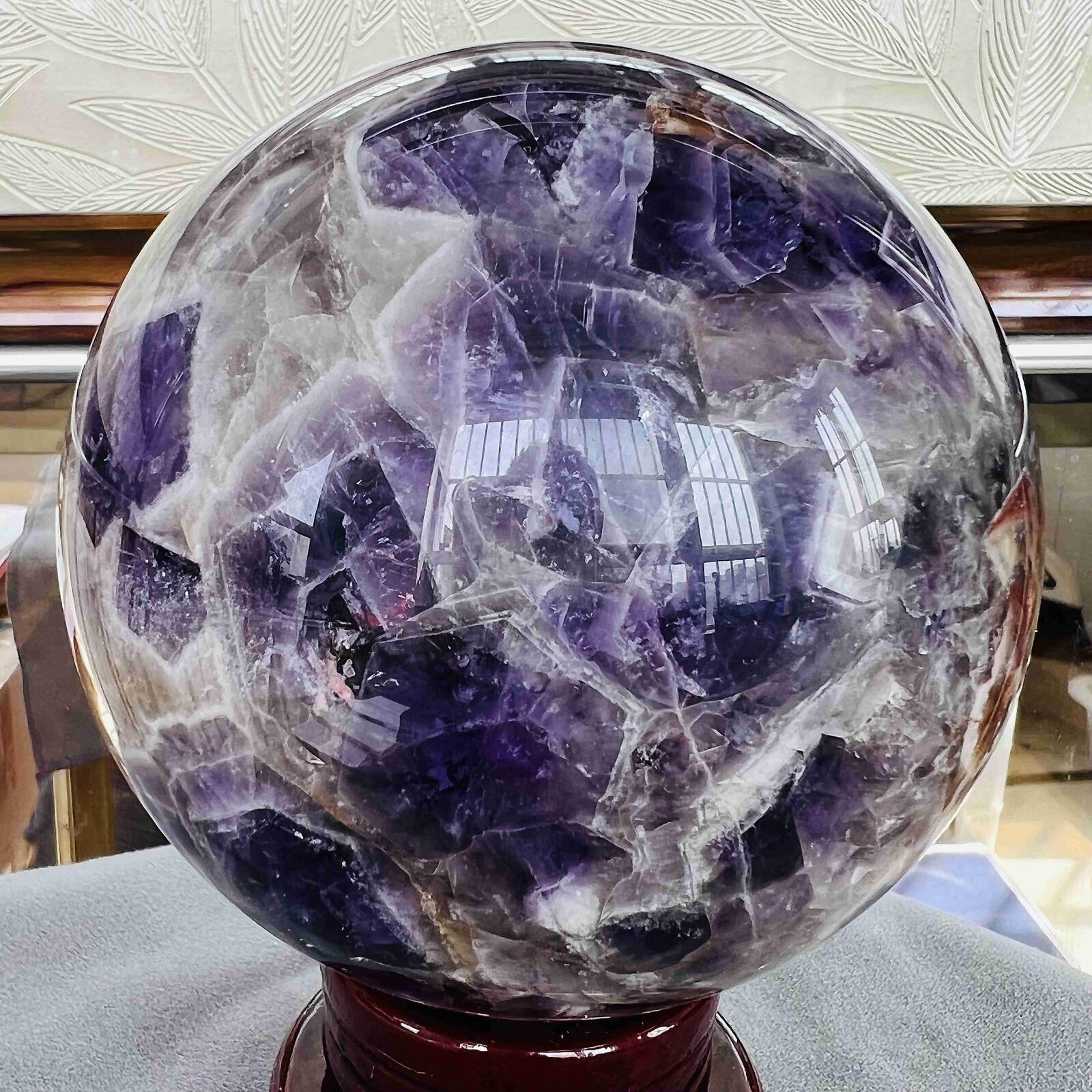 Top Natural Dream Amethyst Sphere Polished Quartz Crystal Ball Healing 2090G