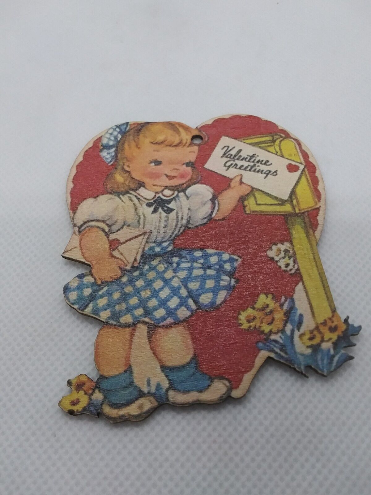 Vintage Wooden Girl Mailing Valentine Greetings Cards Ornament