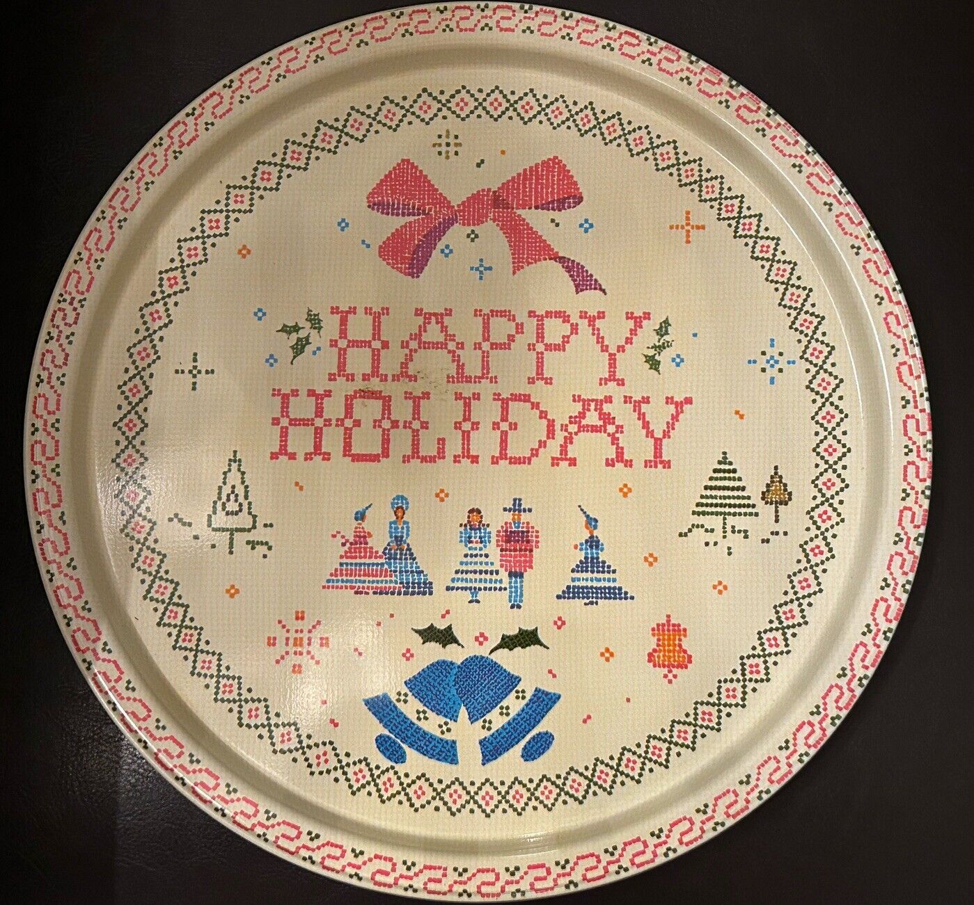 Lot 2 Vintage “Happy Holiday” Cookie Trays 10.75” Diameter
