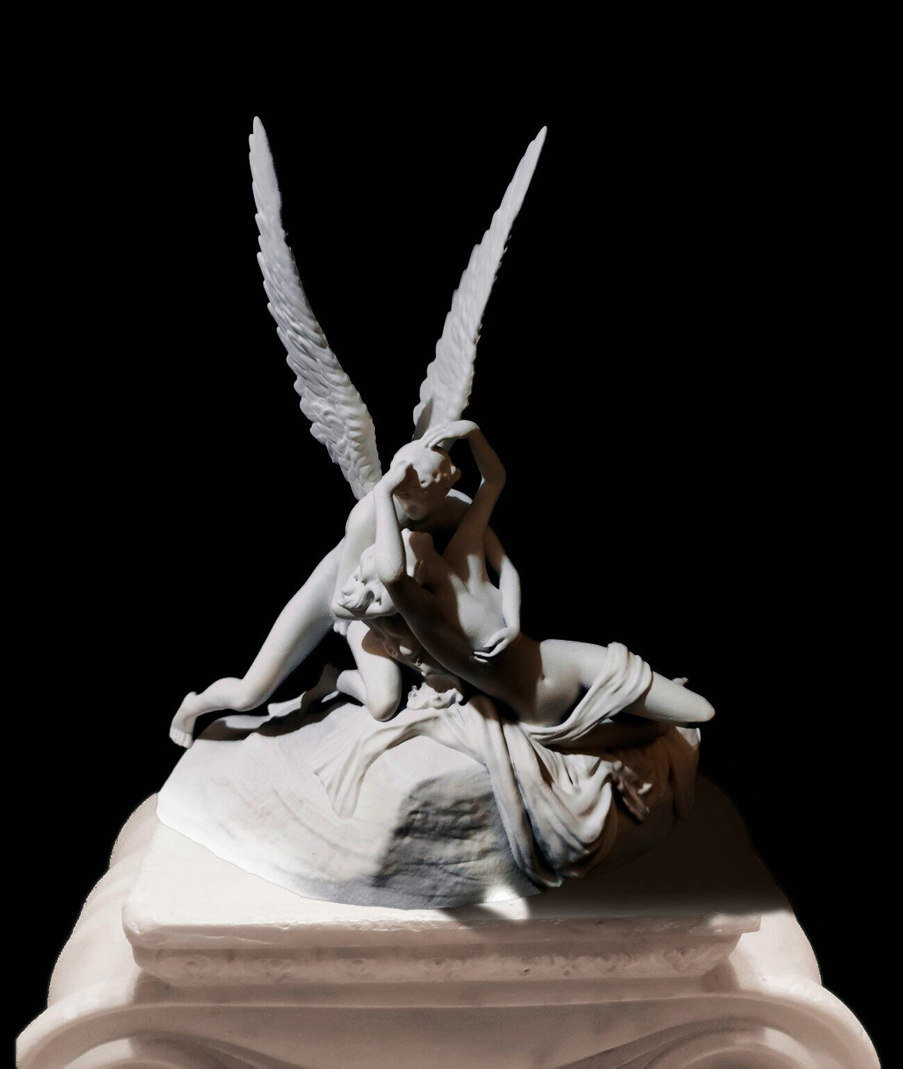 Psyche Revived by Cupid's Kiss. 25 cm. Exact replica . High quality resin