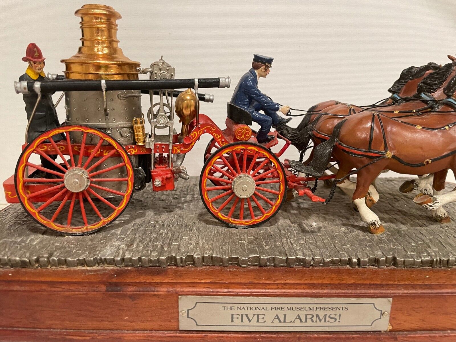 Five Alarms National Fire Museum/ Franklin Mint 3 horse red wheels silver engine
