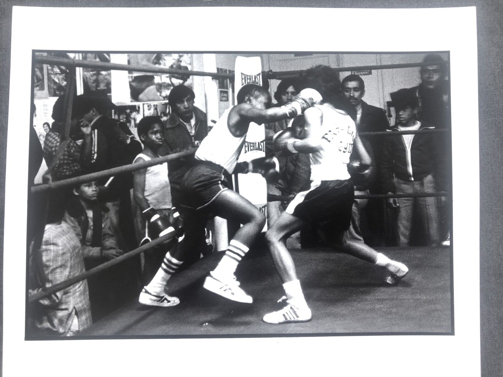 ORIGINAL Vintage Boxing photograph New York (1984) by MARTINE BARRAT 