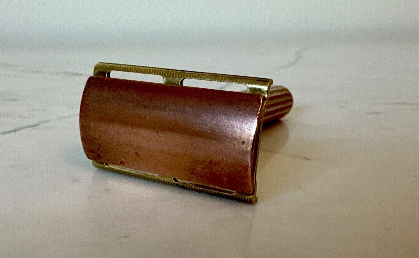 VINTAGE Gillette Gold Tone Fat Handle Tech Safety Razor - 1940\'s