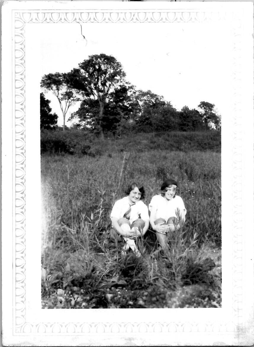 Camera Shy Secret Lesbians Caught in the Meadow 1920s Vintage Photo Gay Int
