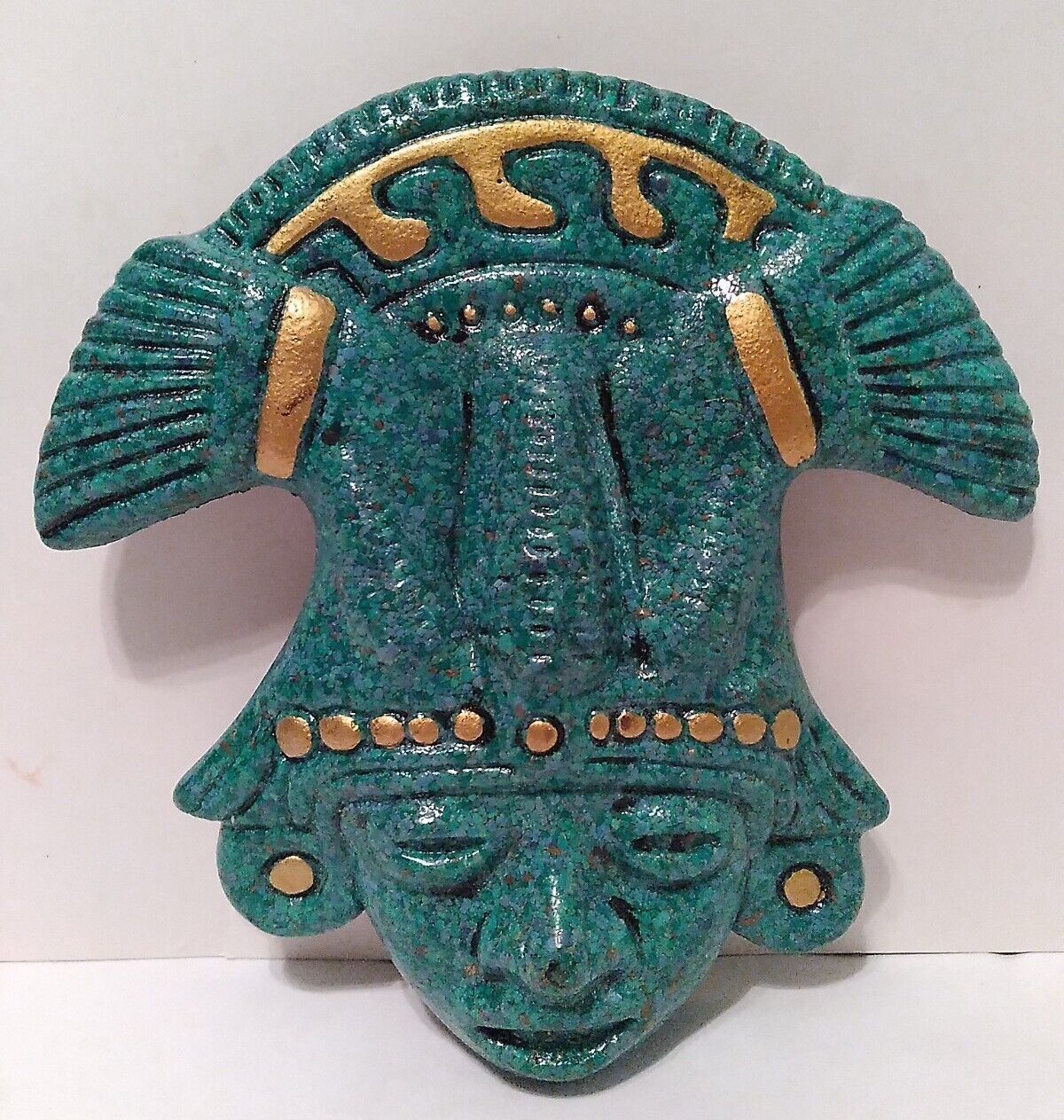 Vintage Crushed Green Stone Malachite Mayan Aztec Head Wall Hanging Plaque 8\