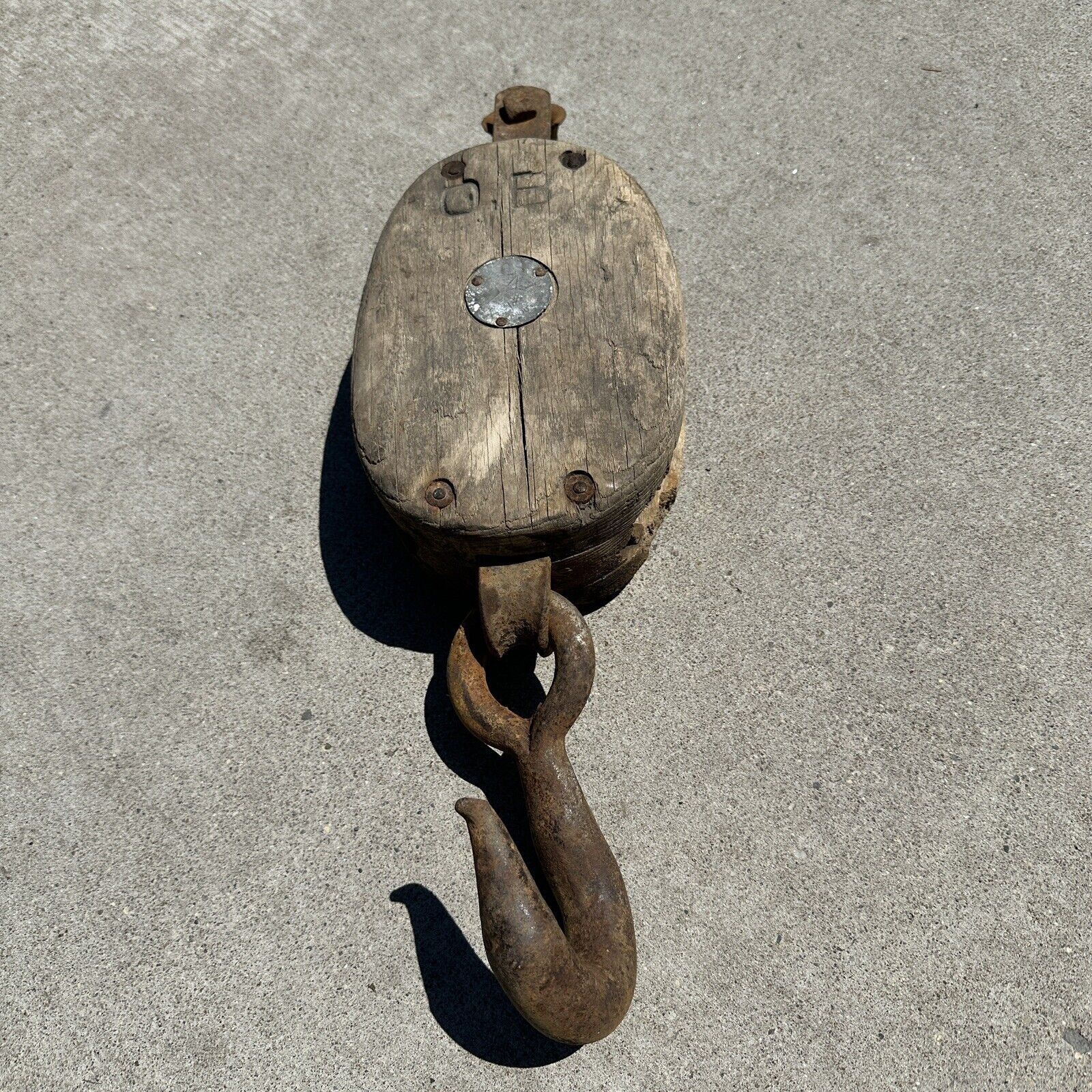 Vtg Barn Pulley Wood Block Tackle Single Pulley Iron Barn Hook Large 21” Overall