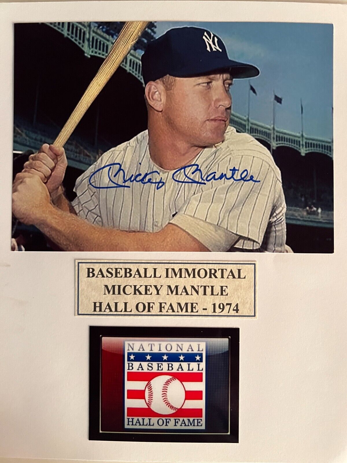 NY Yankees Mickey Mantle signed photo. 8x10 inches