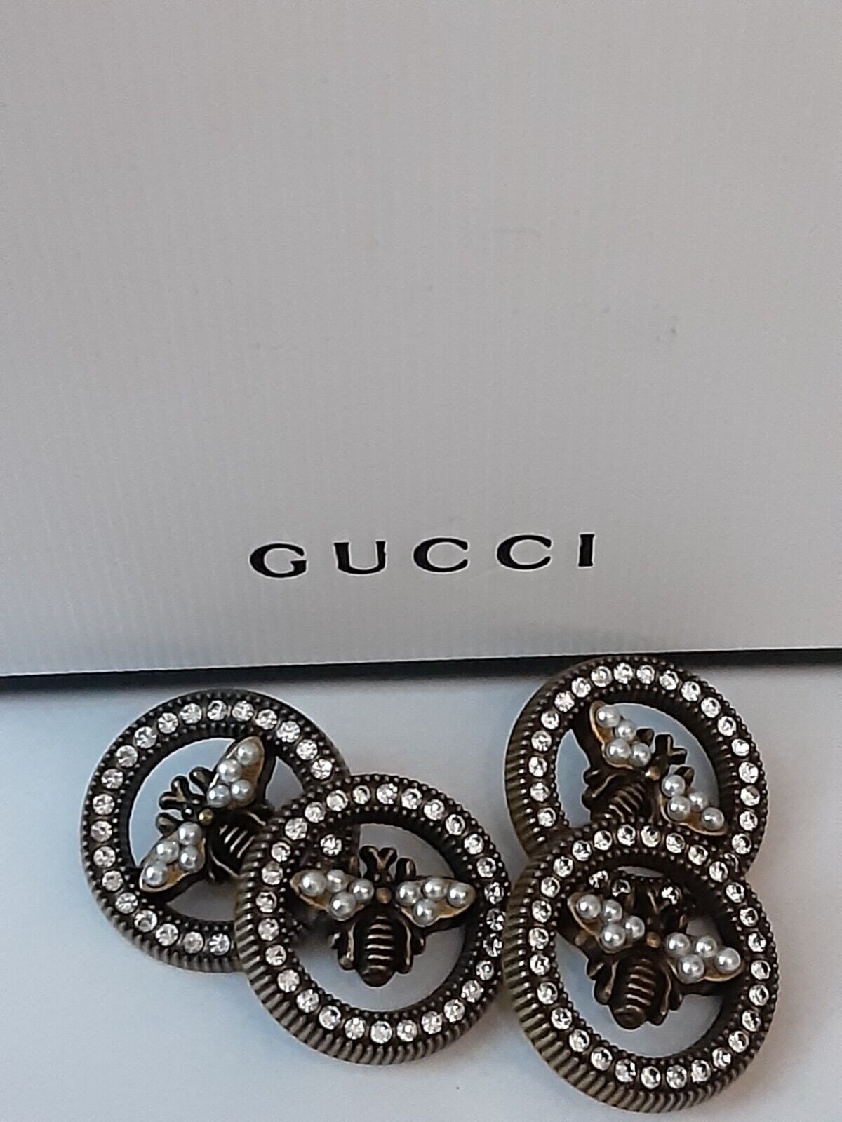 4 Gucci  BUTTONS  bronze  24 mm 1 inch Pearls 4  pieces  bees