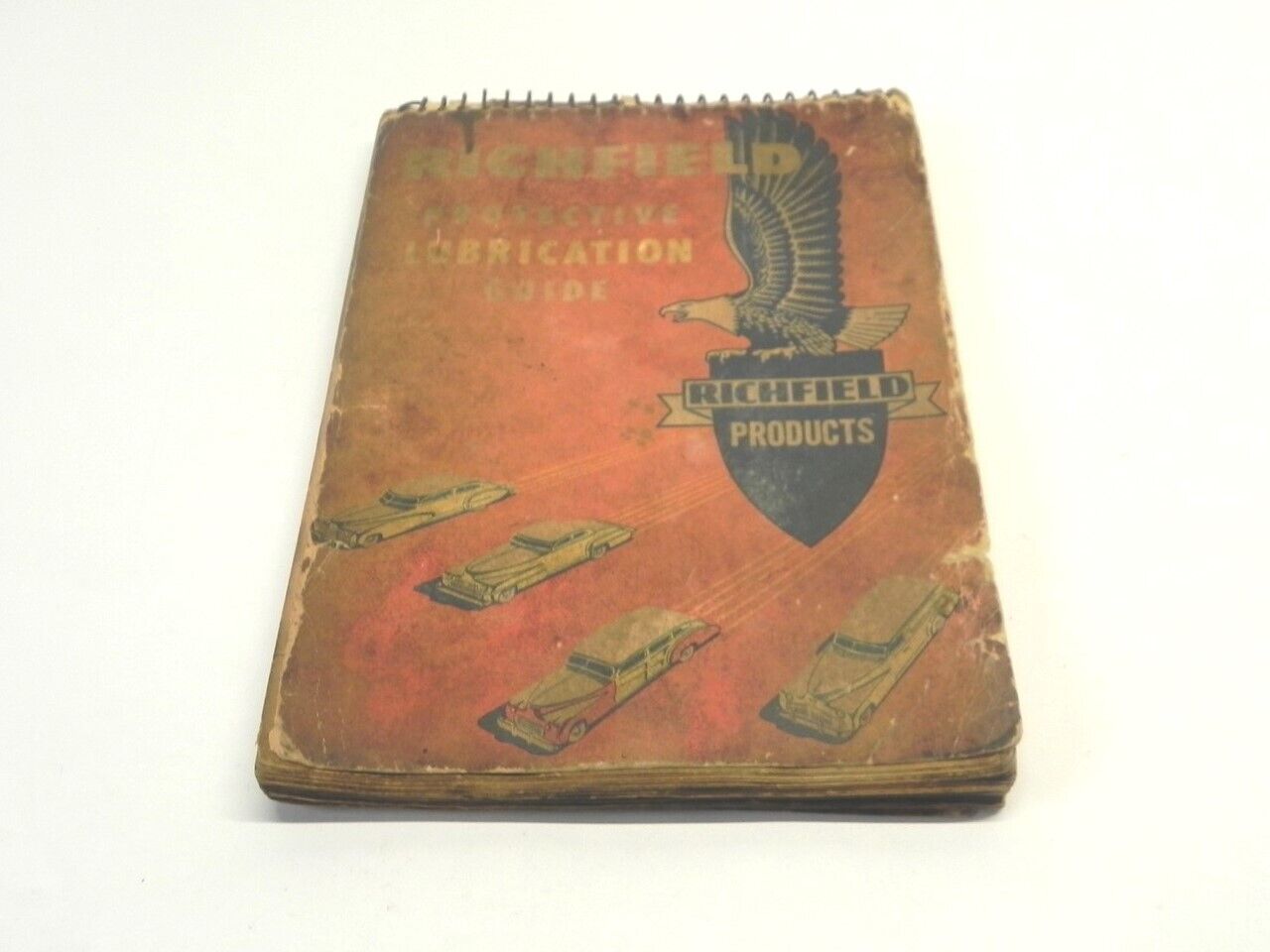VINTAGE 1948 RICHFIELD LUBRICATION GUIDE BOOK FRONT COVER LOOSE BACK IS LOOSE 