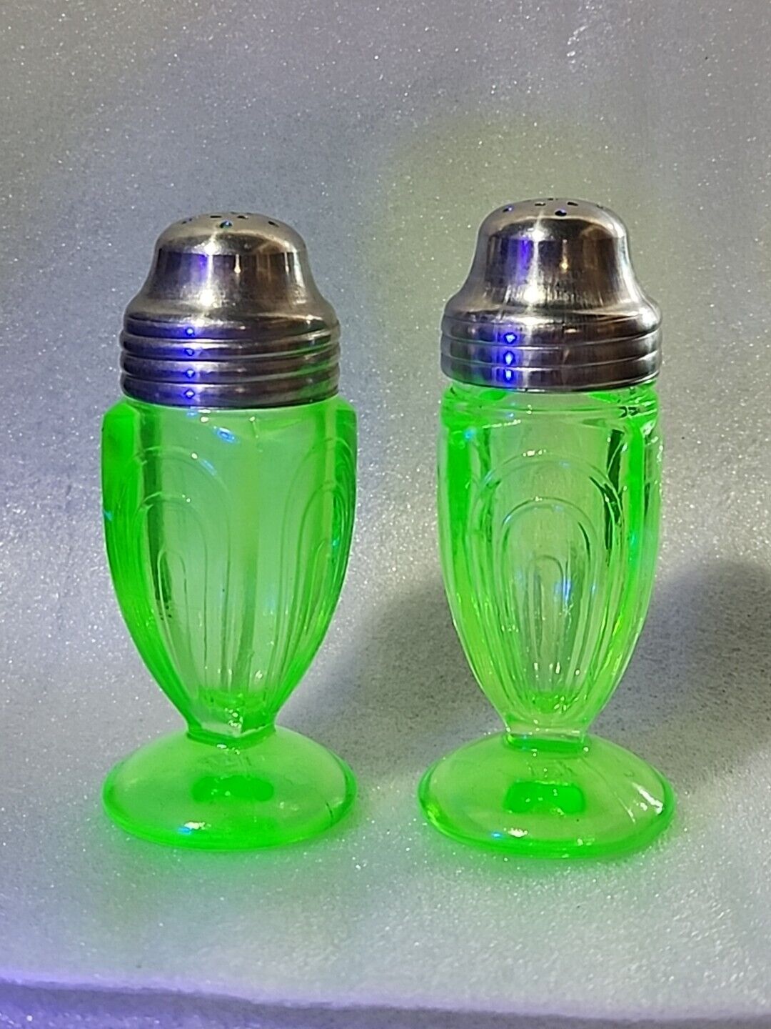 Vintage Hazel Atlas Uranium Green Glass  Salt Pepper Shakers