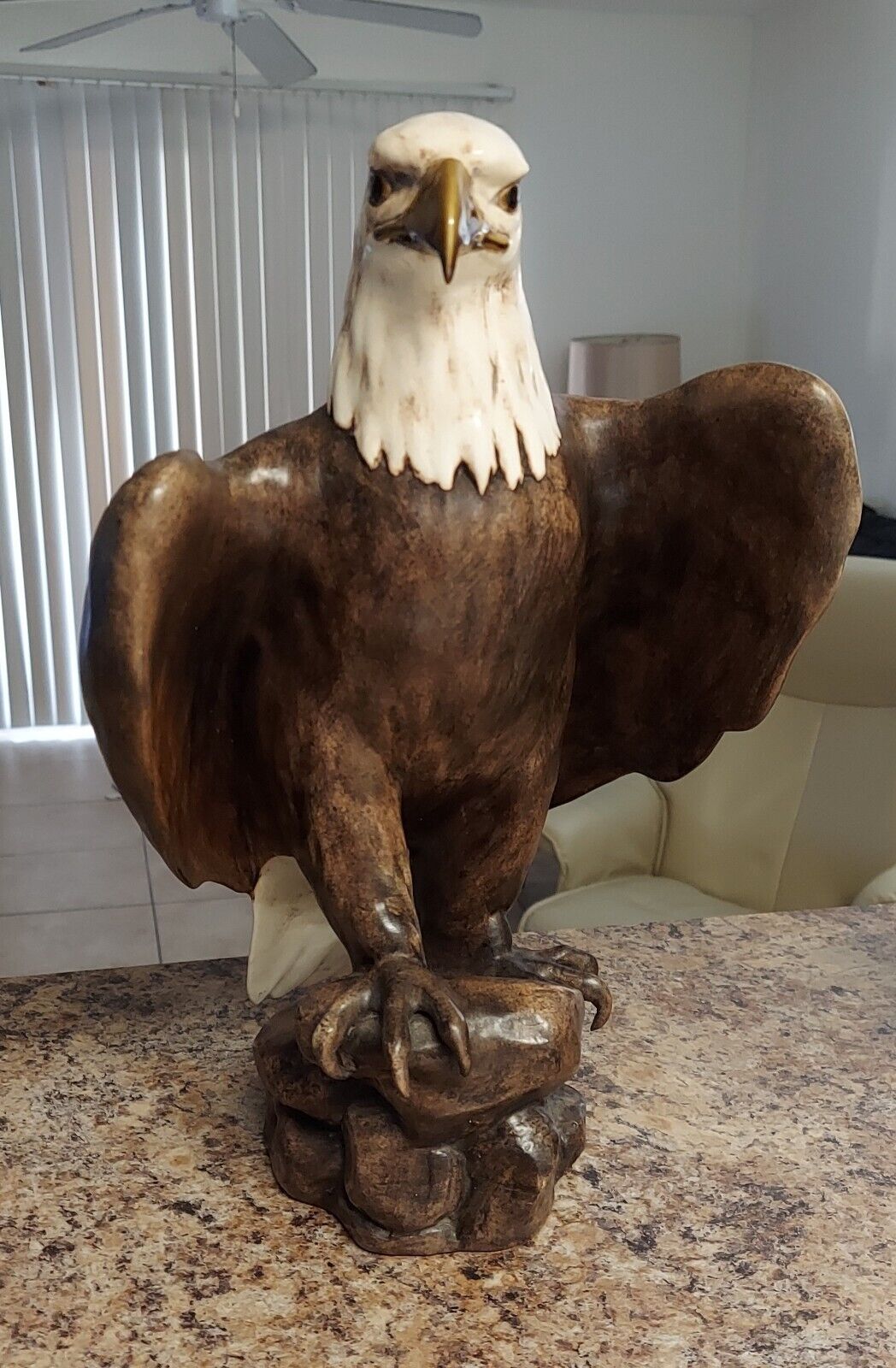 Bald Eagle Signed Anthony 108 USA CAL Large Ceramic Vintage Perfect Condition
