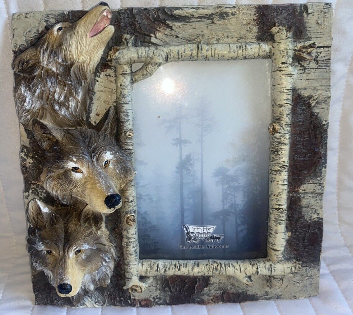 Wolf Collectables Figurines, 3D Picture Frame, LED Light