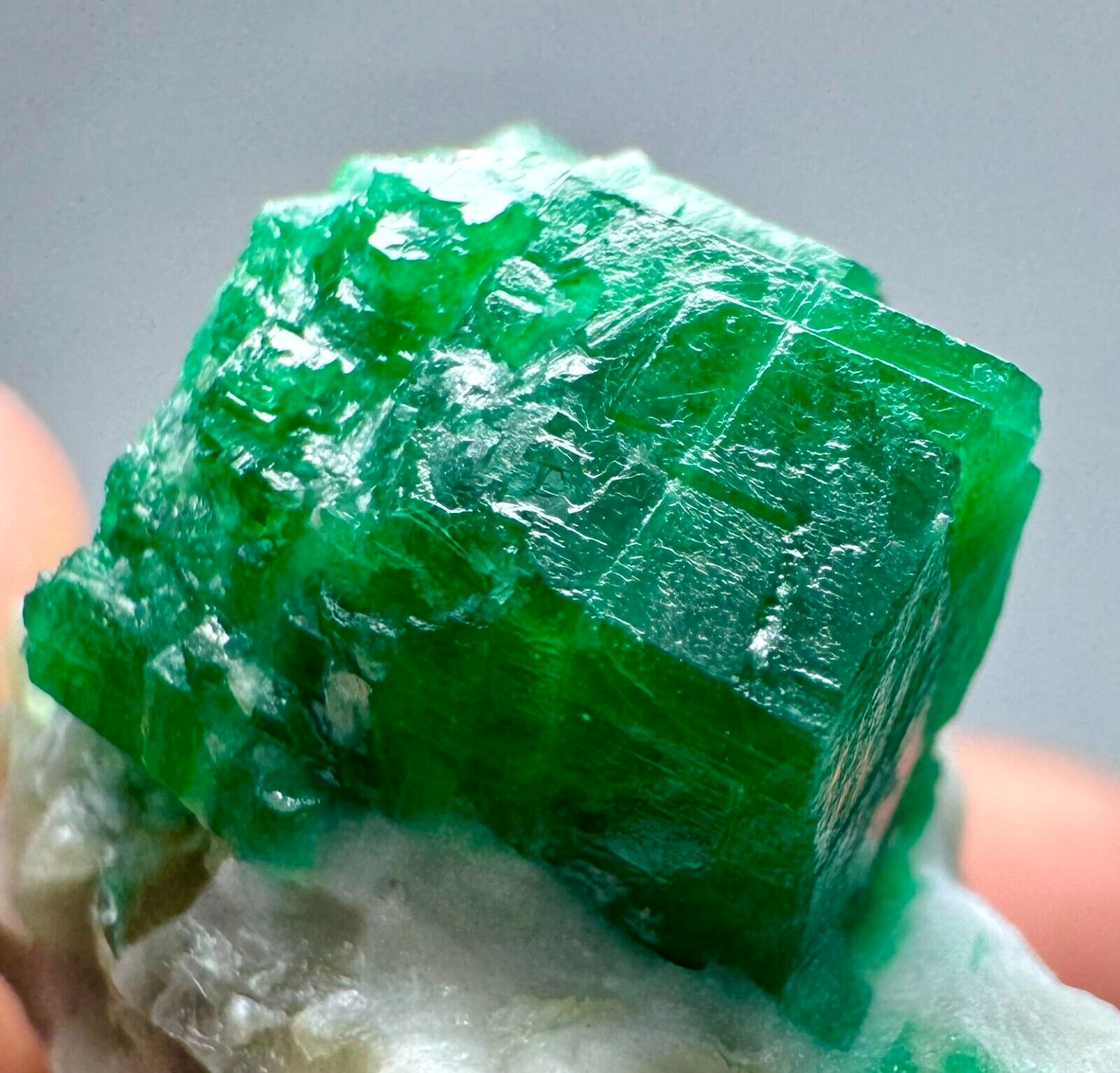 Amazing High Quality Swat Green Emerald Huge Crystal On Matrix @PAK. 535 Carat