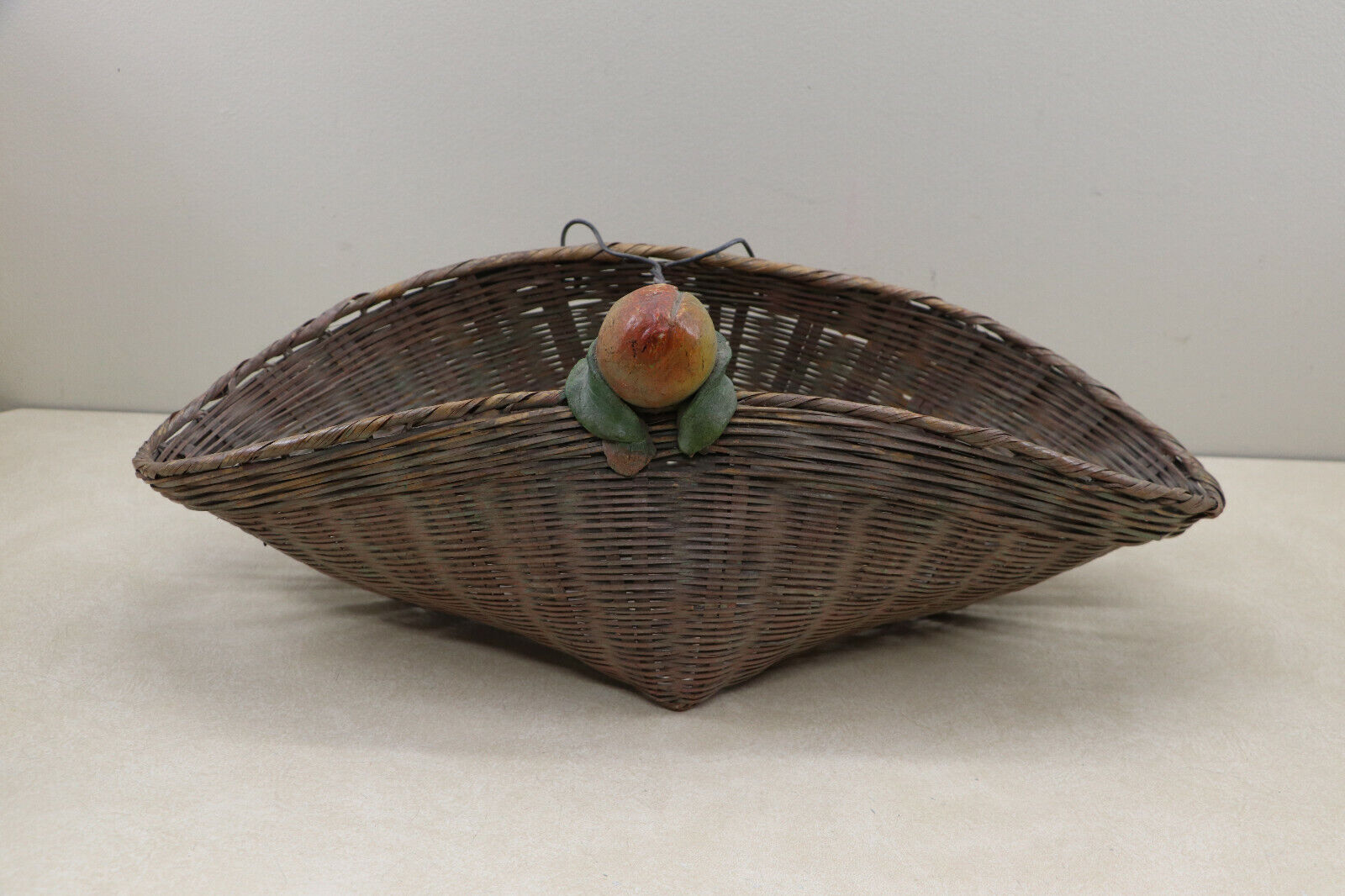 Antique Primitive Northeastern Woven Splint Gathering Basket Unusual Applique