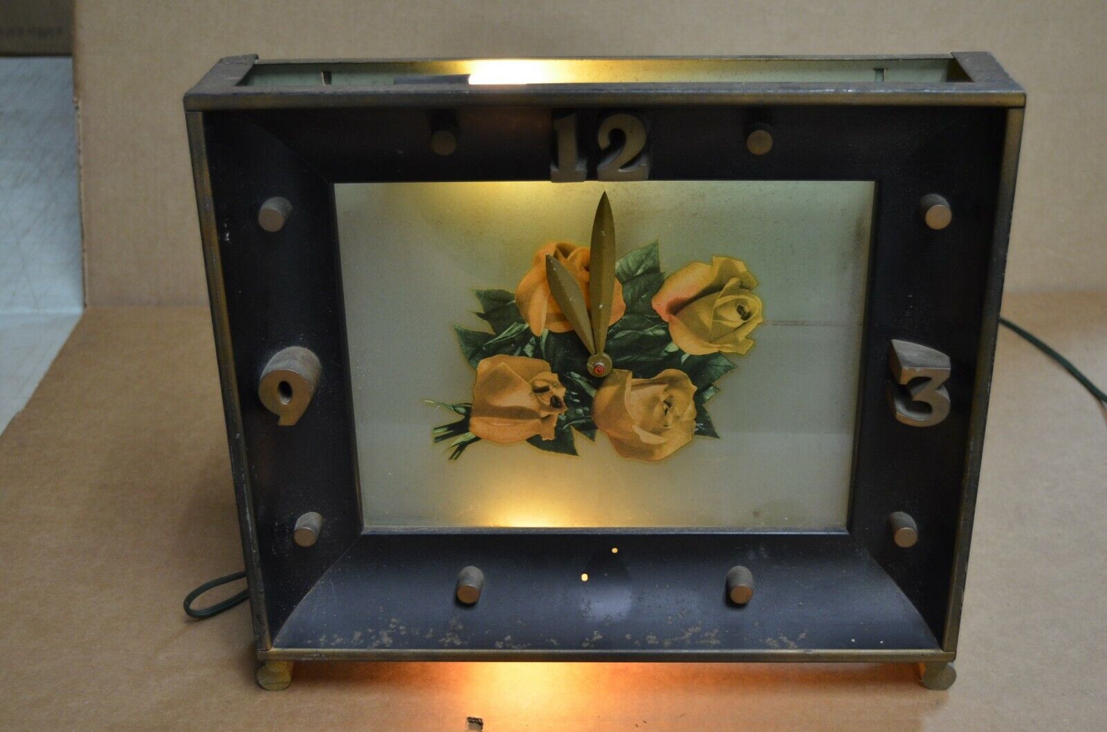 Vintage Art Deco Lighted Electric Shelf Table Metal Mantle Clock