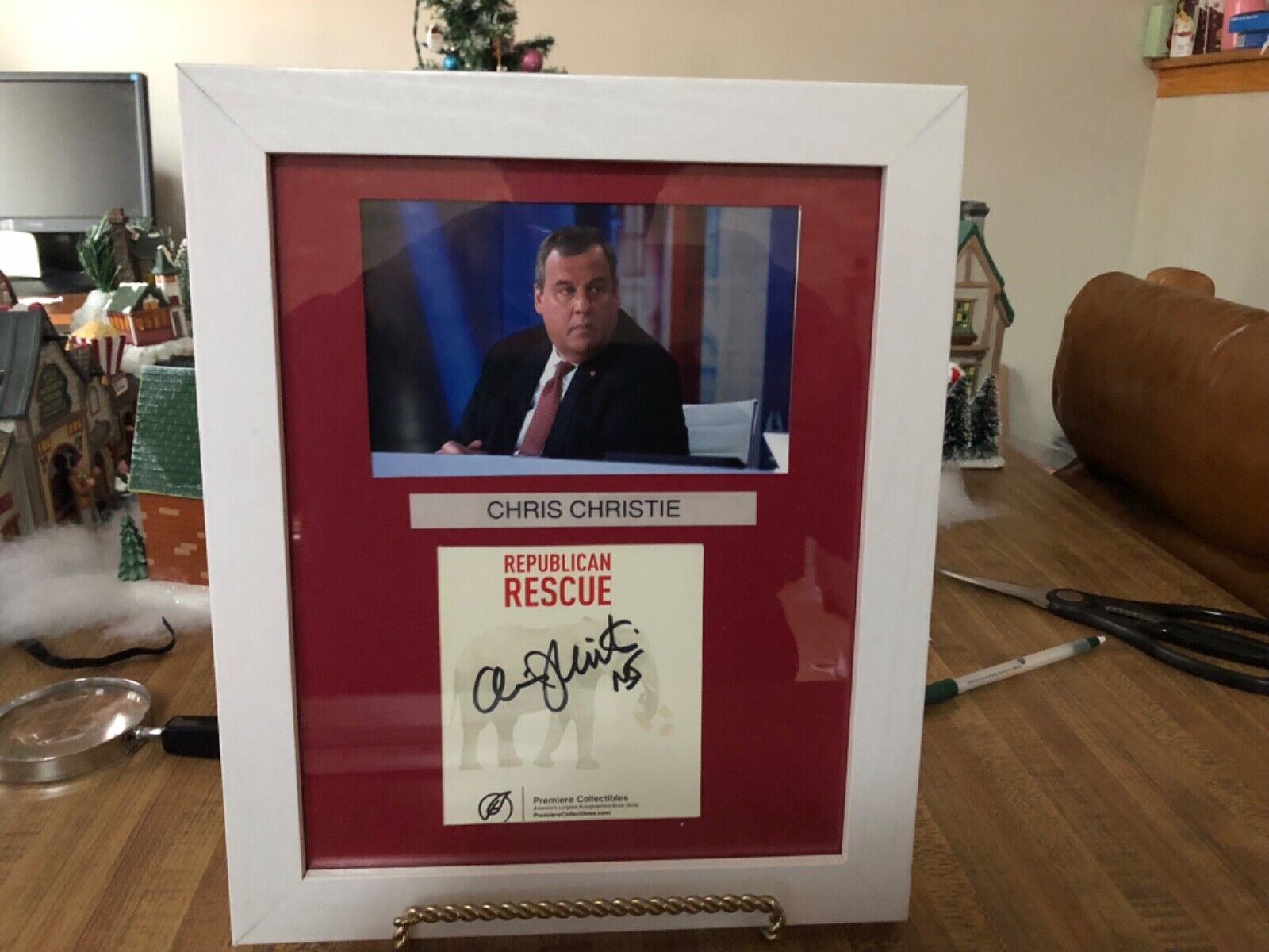 Chris Christie signed book page(F&M)